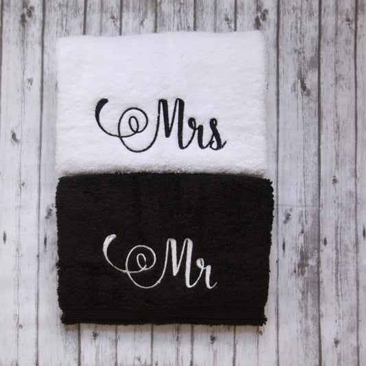 Embroidered Mr and Mrs bath hand towel, Just Married towel, Bridal Gift, Mr and Mrs Decor