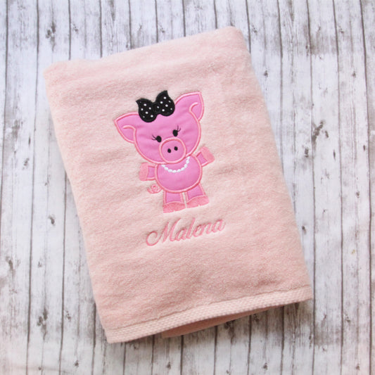 Piggy hand towel, Embroidered Pig hand towel, Little girls bathroom decor, Pig decor, Farm Decor